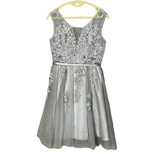 Women’s Grey Silver Floral Embroidered Chiffon Midi Dress